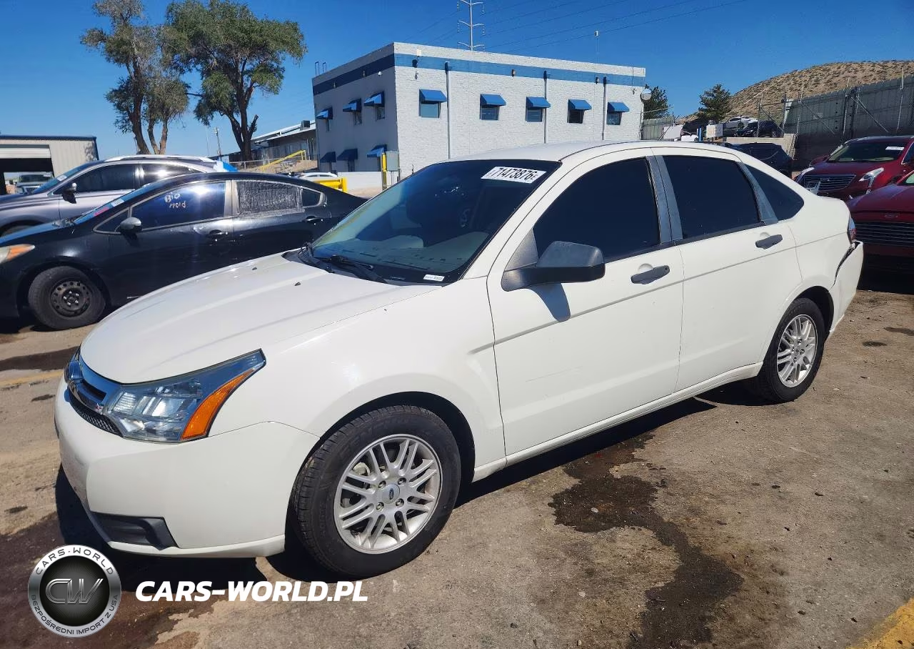 2010 Ford Focus S VIN:1FAHP3EN7AW153998 - 1