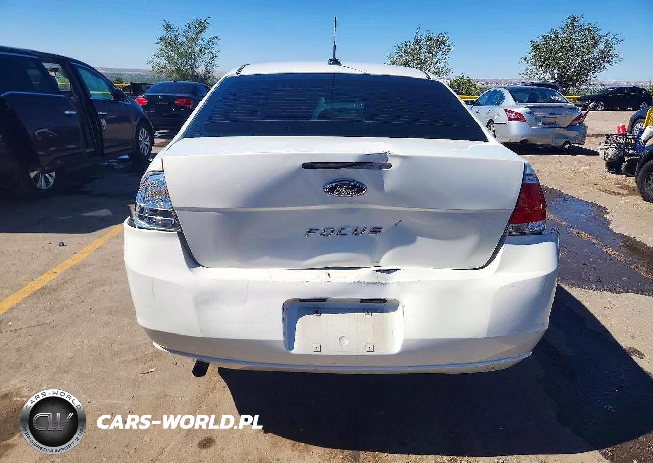 2010 Ford Focus S VIN:1FAHP3EN7AW153998 - 6