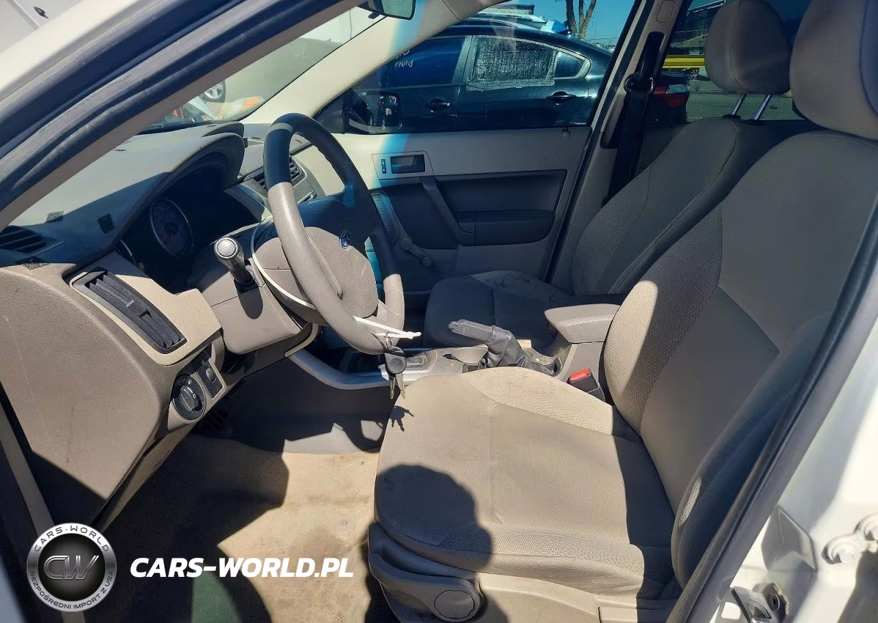 2010 Ford Focus S VIN:1FAHP3EN7AW153998 - 7