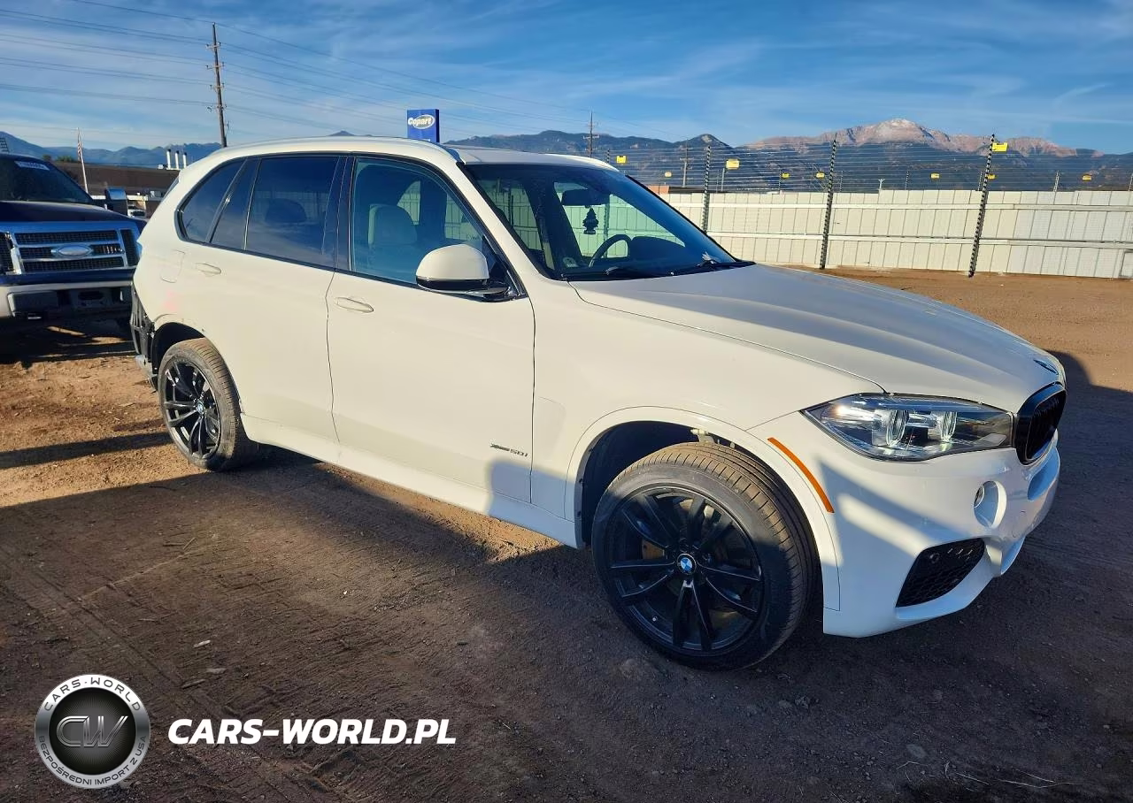 2018 BMW X5 xDrive50I VIN:5UXKR6C5XJ0U14069 - 4