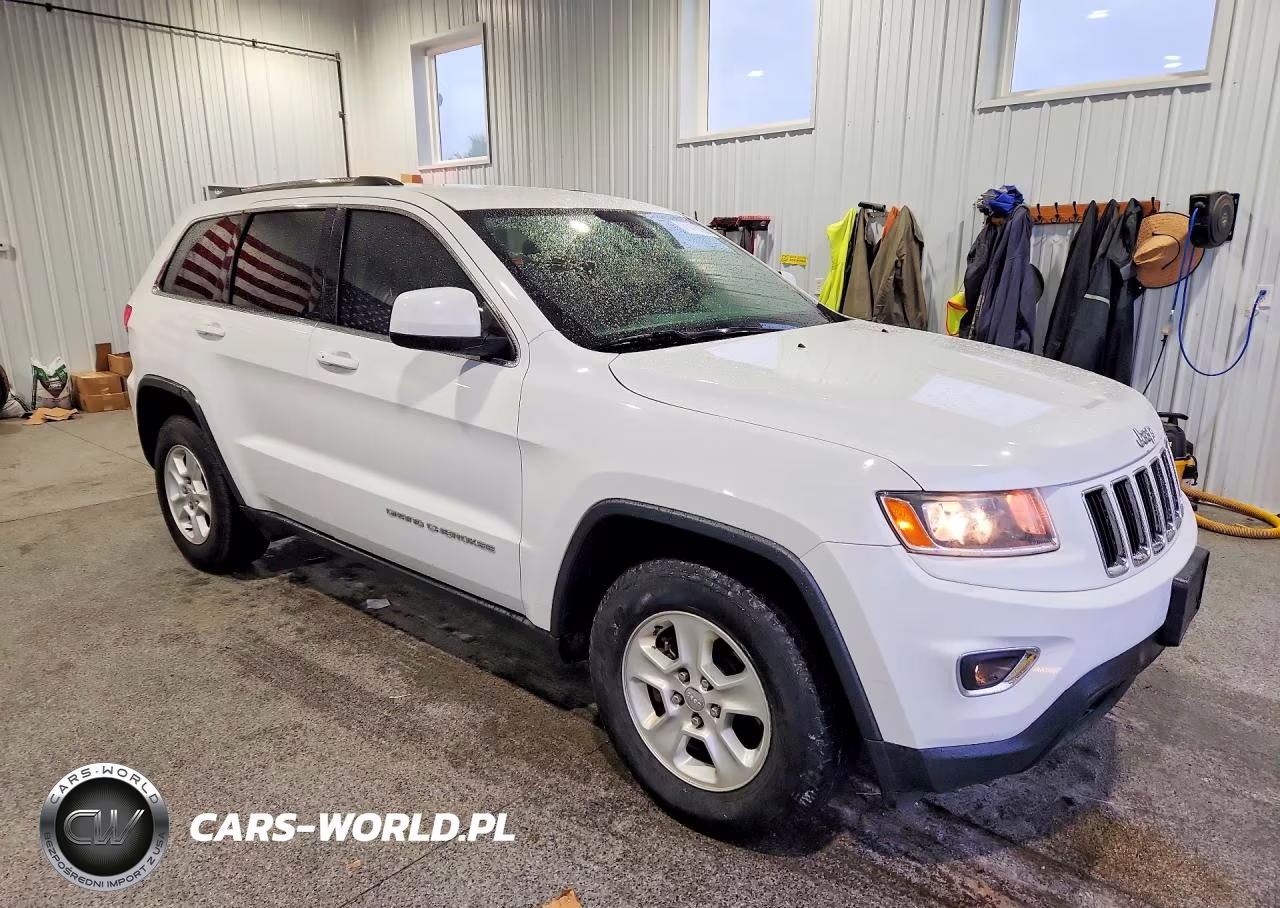 2016 Jeep Grand Cherokee Laredo VIN:1C4RJEAG0GC445747 - 4
