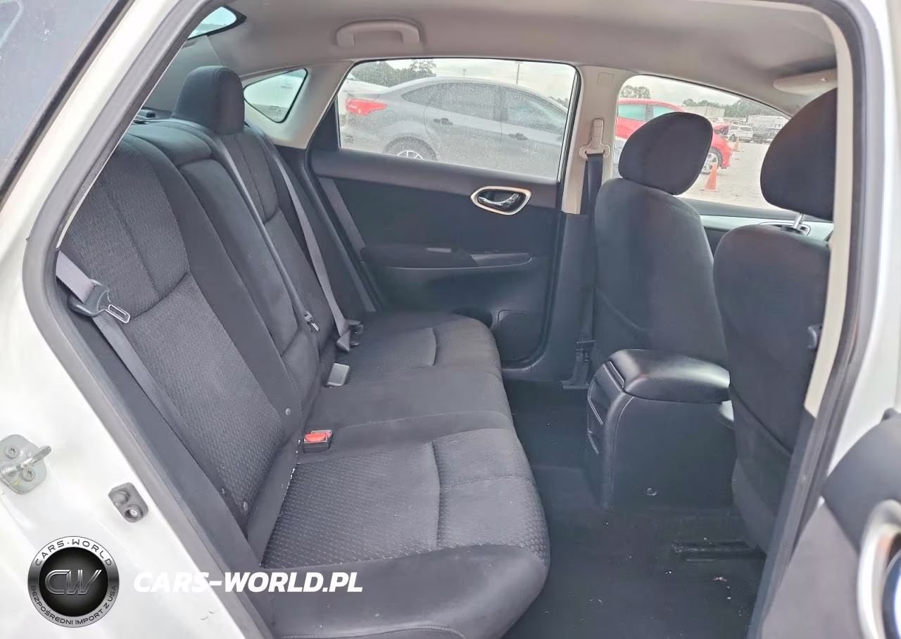 2015 Nissan Sentra Sr VIN:3N1AB7AP2FY292612 - 10