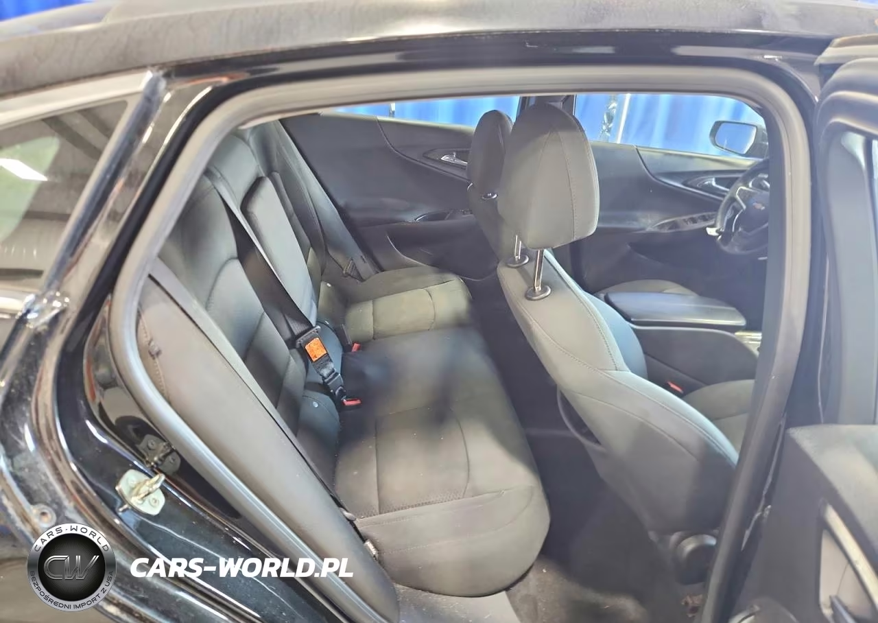2016 Chevrolet Malibu Lt VIN:1G1ZE5ST1GF210085 - 10
