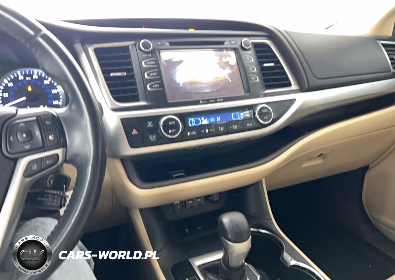 2019 Toyota Highlander Le Plus VIN:5TDZZRFH9KS309982 - 14