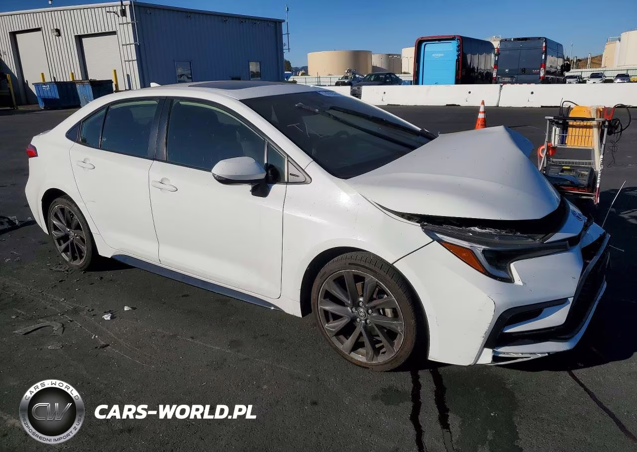 2024 Toyota Corolla Hybrid VIN:JTDBCMFE4R3043116 - 4