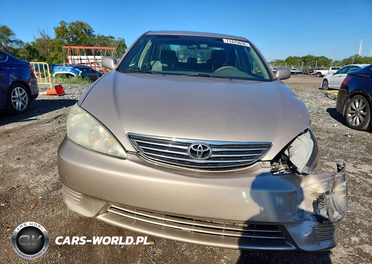2005 Toyota Camry Le VIN:4T1BE30K55U968538 - 5