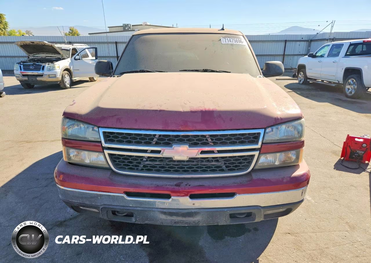 2006 Chevrolet Silverado C1500 VIN:2GCEC13T661179103 - 5