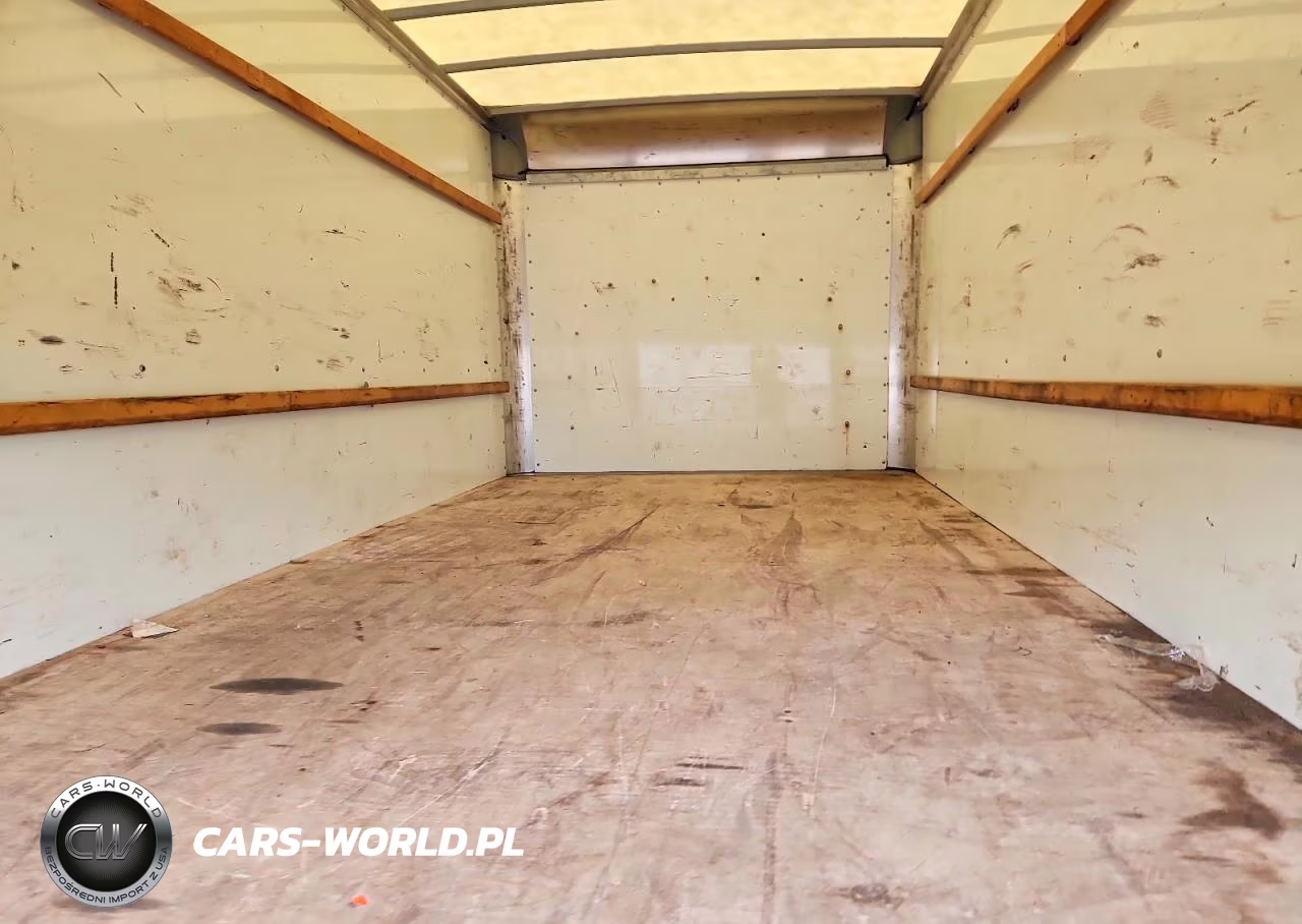 2022 GMC Savana Box Truck VIN:7GZ37TC74NN004147 - 11