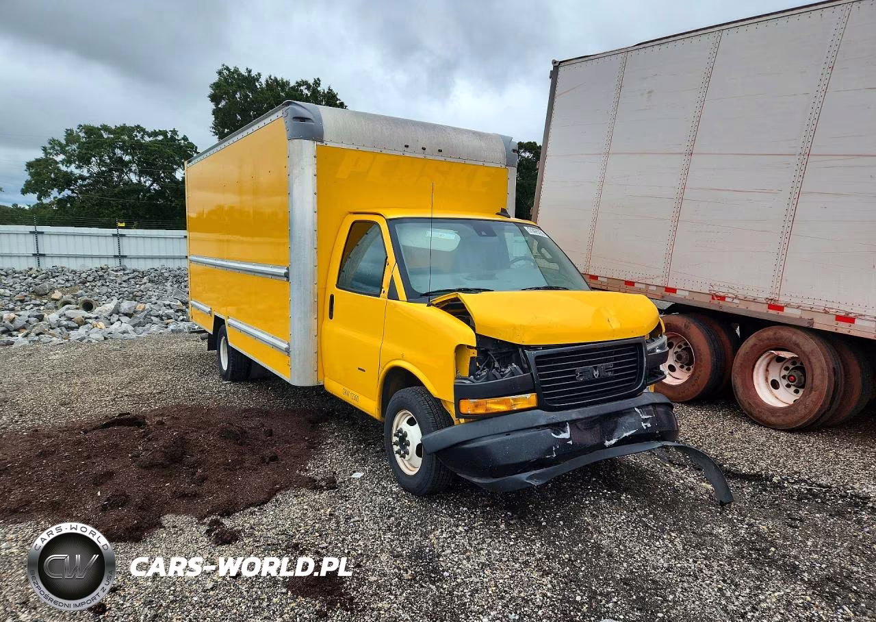 2022 GMC Savana Box Truck VIN:7GZ37TC74NN004147 - 4