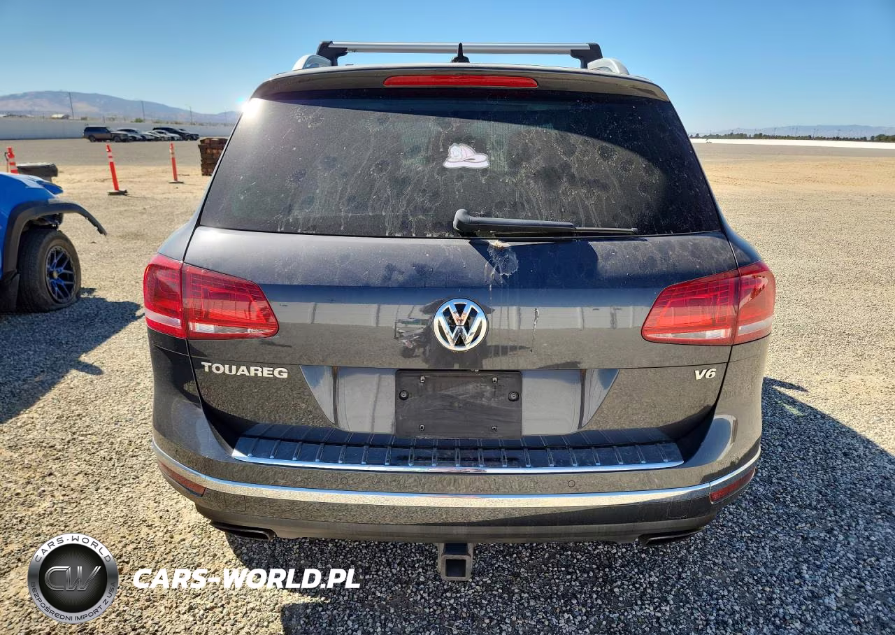 2016 Volkswagen Touareg Sport VIN:WVGEF9BP2GD011261 - 6