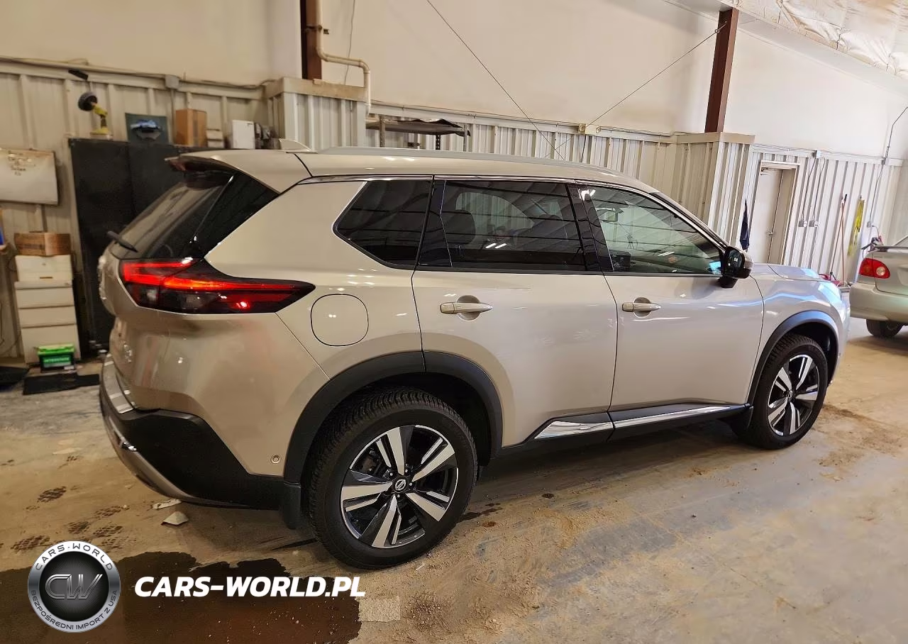 2021 Nissan Rogue Platinum VIN:JN8AT3DD0MW313468 - 3