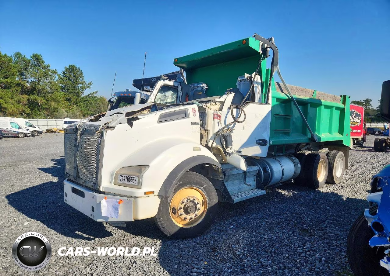 2017 Kenworth T880 Dump Truck