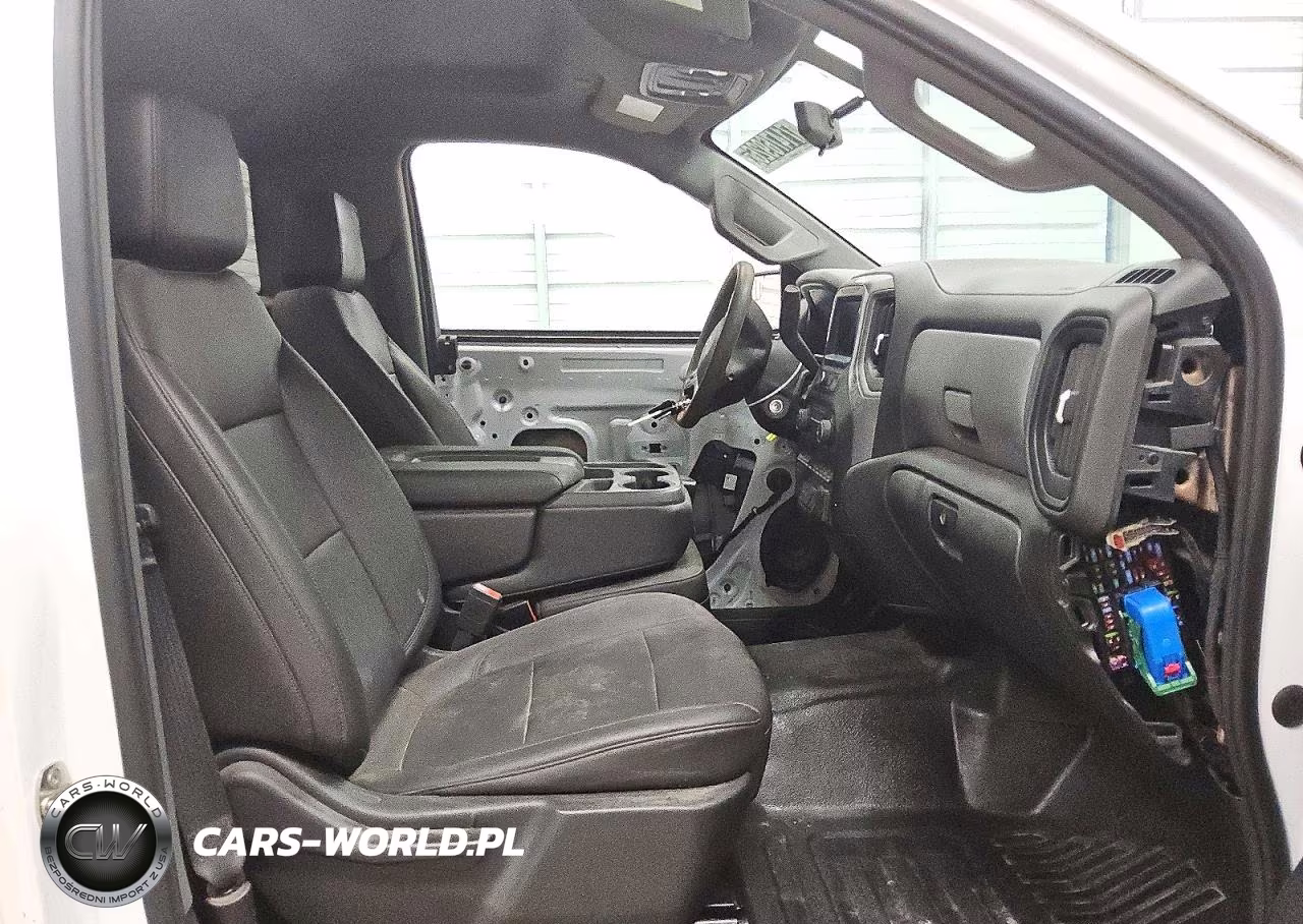 2021 Chevrolet Silverado C1500 VIN:3GCNWAEH6MG351070 - 10