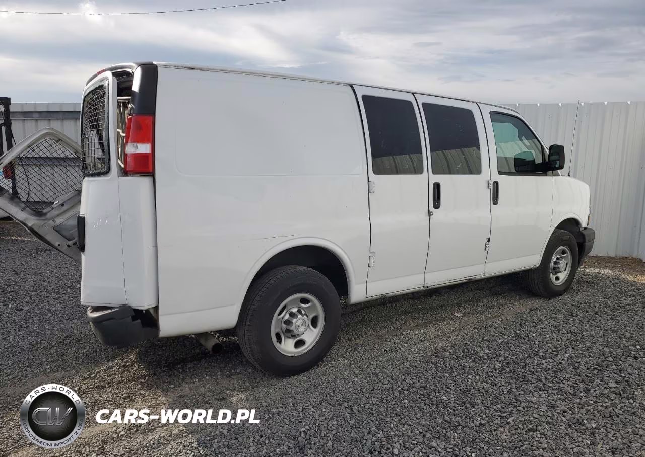 2018 CHEVROLET EXPRESS G2500  VIN:1GCWGAFP9J1268198 - 3