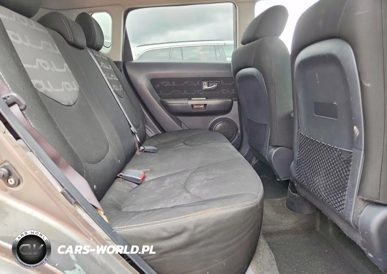 2013 Kia Soul + VIN:KNDJT2A64D7578464 - 10