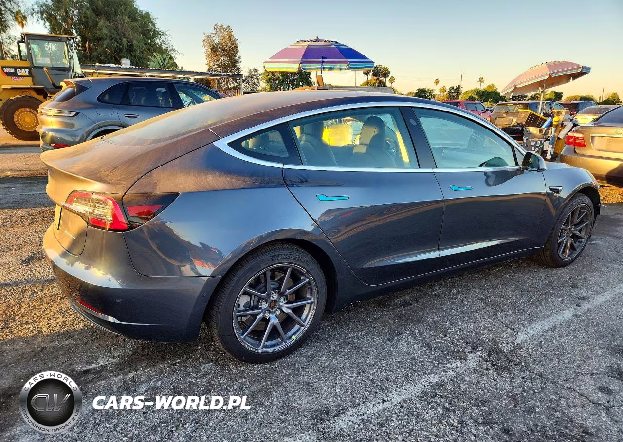 2020 Tesla Model 3 VIN:5YJ3E1EBXLF649583 - 3