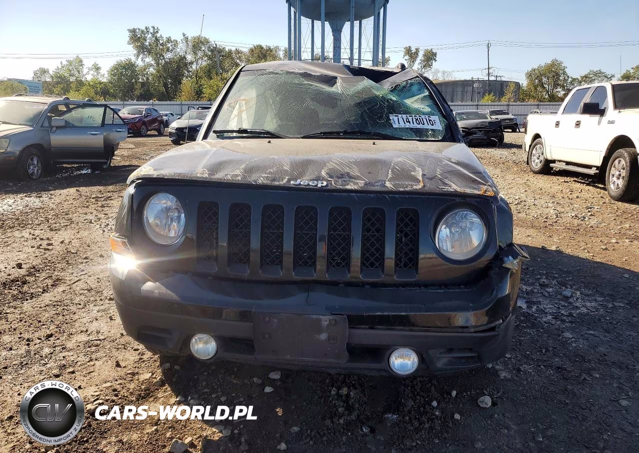 2014 Jeep Patriot Latitude VIN:1C4NJPFA8ED818572 - 5