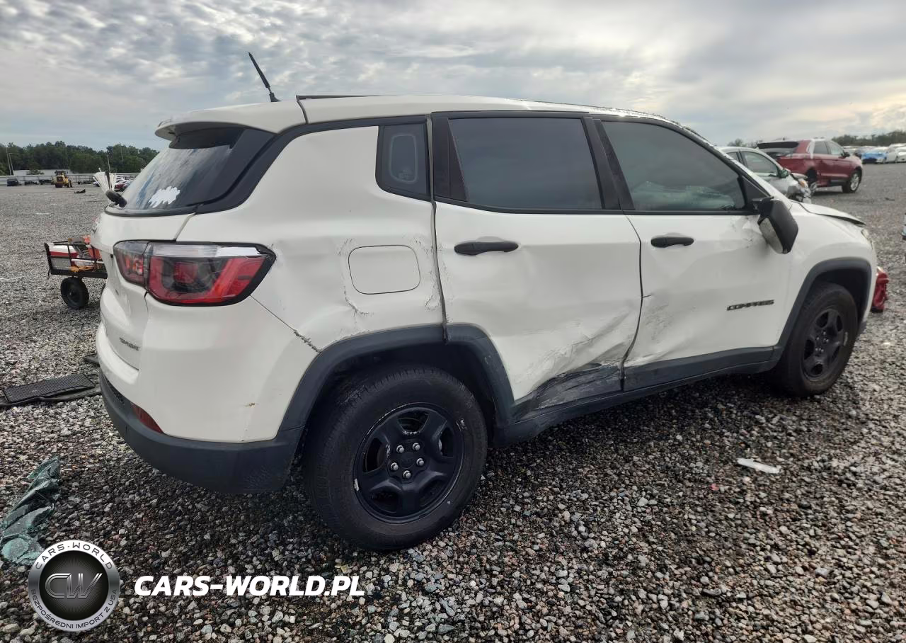 2018 Jeep Compass Sport VIN:3C4NJCAB5JT356422 - 3