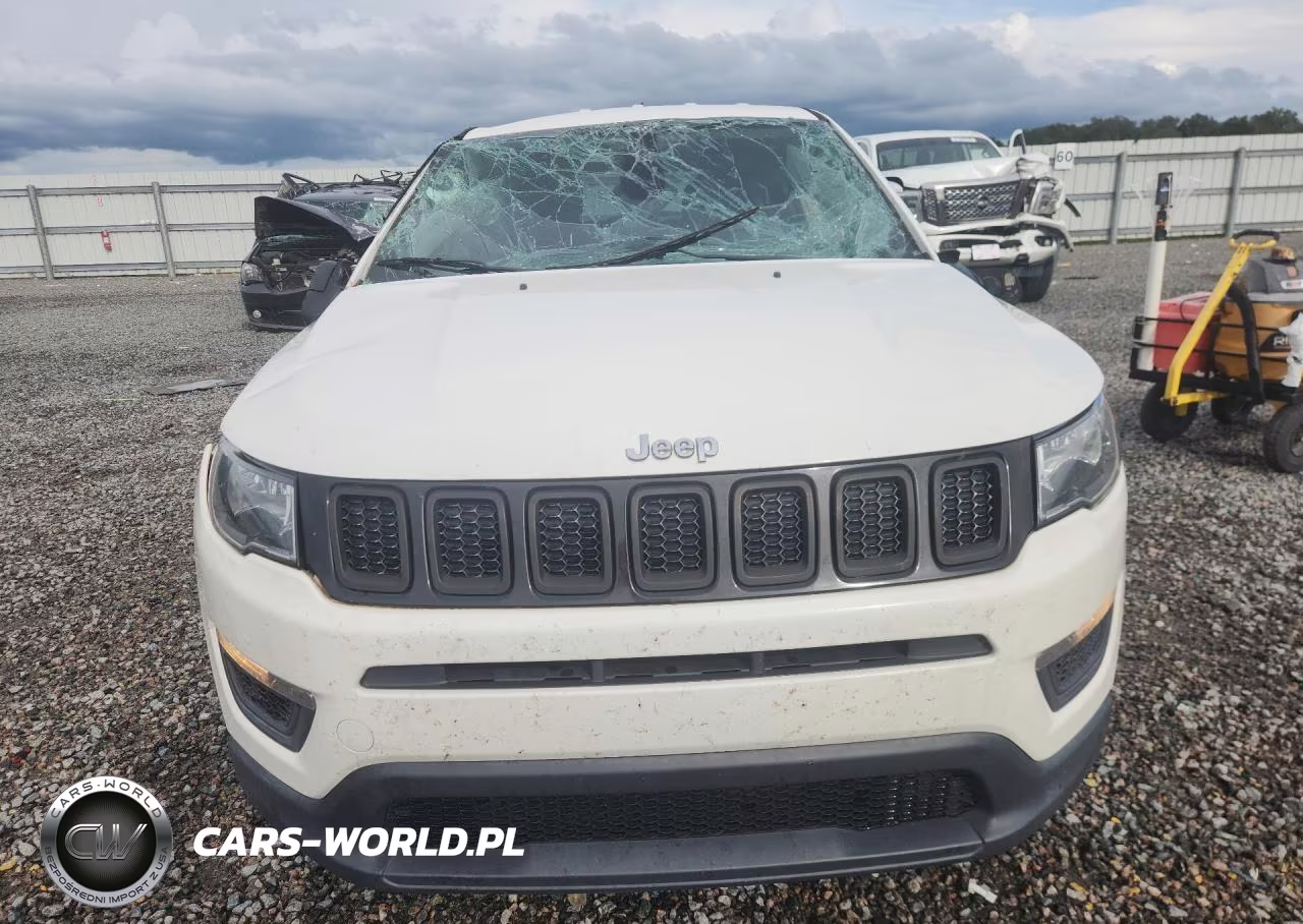 2018 Jeep Compass Sport VIN:3C4NJCAB5JT356422 - 5