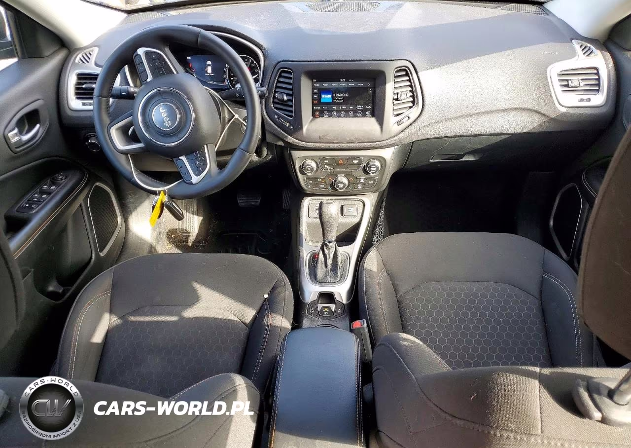 2018 Jeep Compass Sport VIN:3C4NJCAB4JT186182 - 8