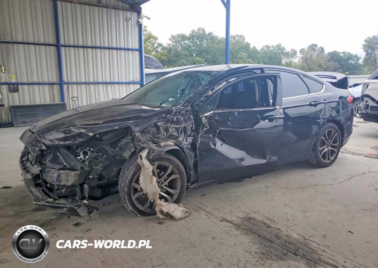 2017 Ford Fusion Se – zdjęcie 1 z 12