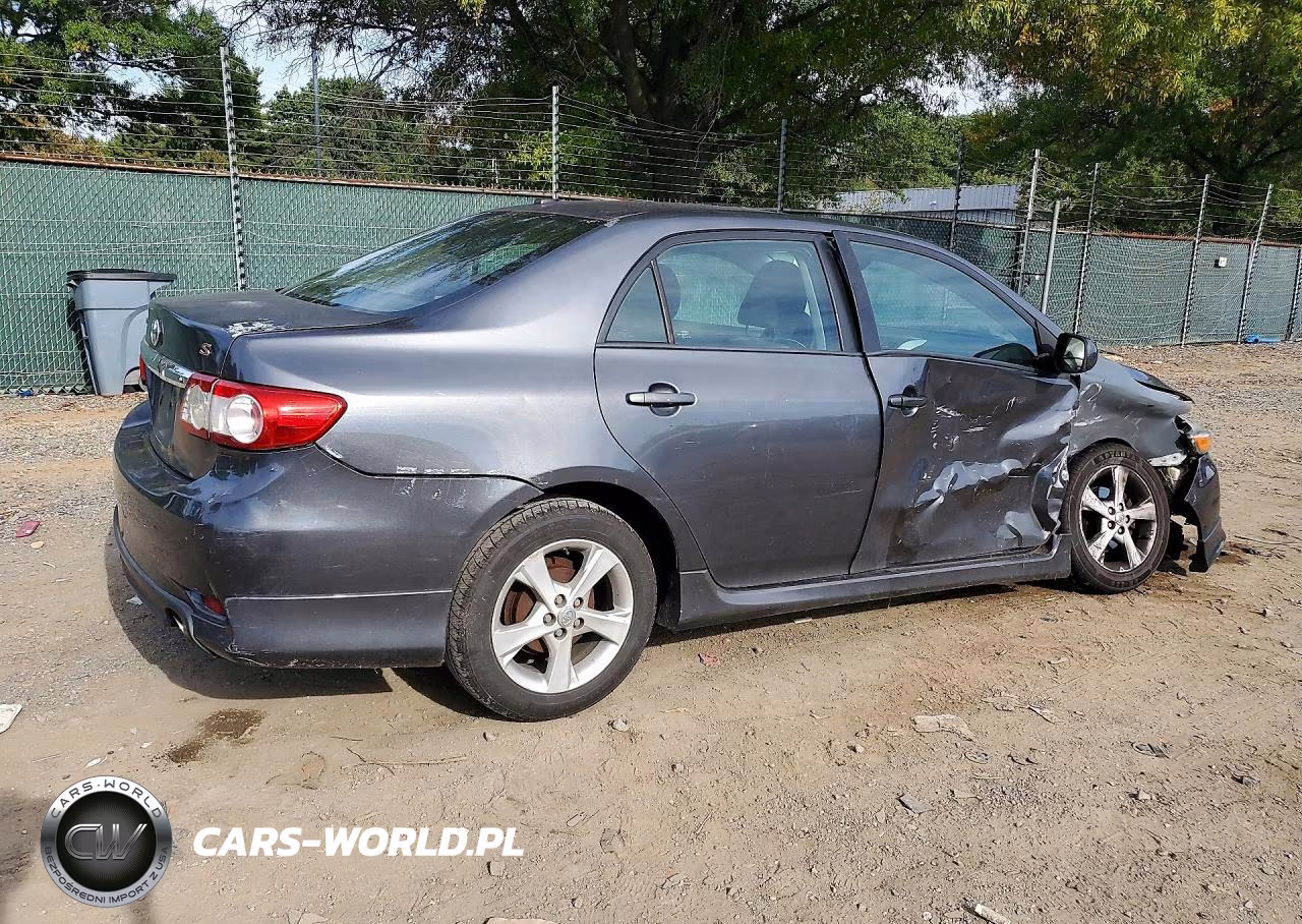 2011 Toyota Corolla S VIN:2T1BU4EE1BC603444 - 3