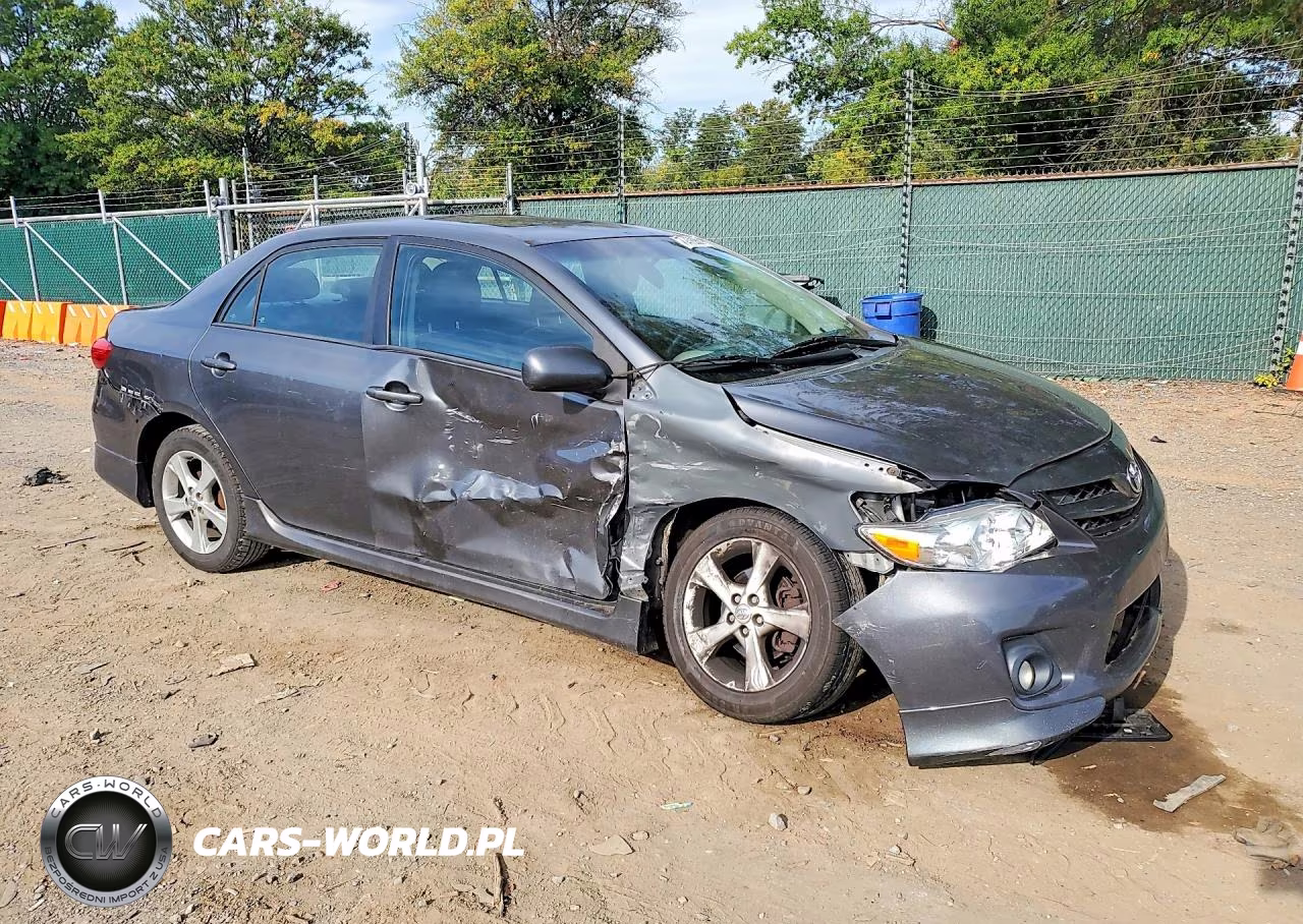 2011 Toyota Corolla S VIN:2T1BU4EE1BC603444 - 4