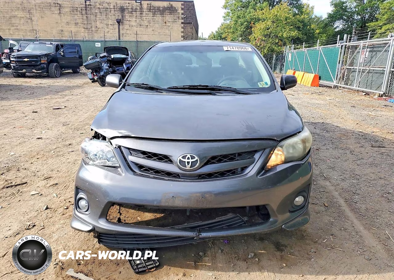 2011 Toyota Corolla S VIN:2T1BU4EE1BC603444 - 5