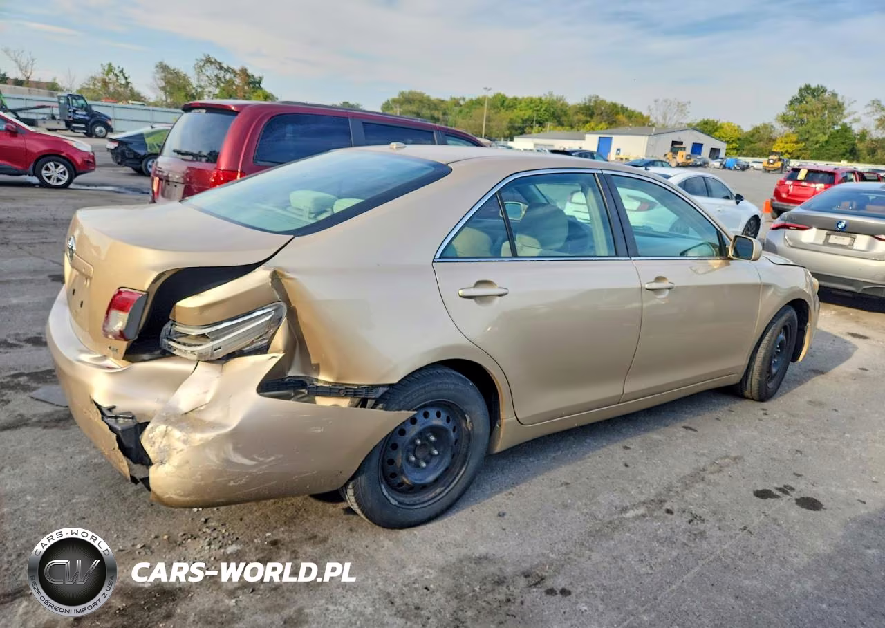2010 Toyota Camry Le VIN:4T1BF3EK9AU088510 - 3