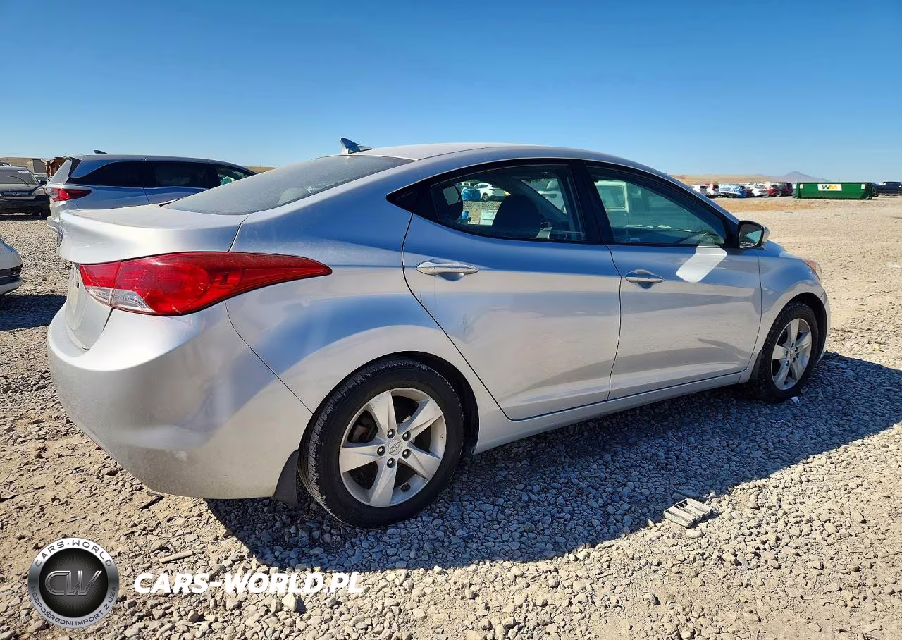 2013 Hyundai Elantra Gls VIN:KMHDH4AE8DU962553 - 3