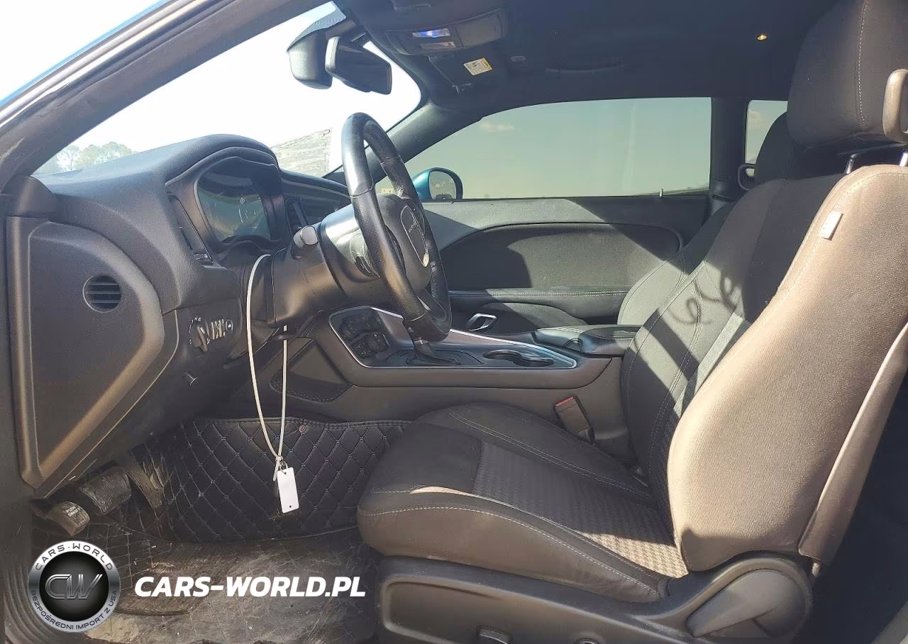2019 Dodge Challenger Sxt VIN:2C3CDZAG0KH735517 - 7