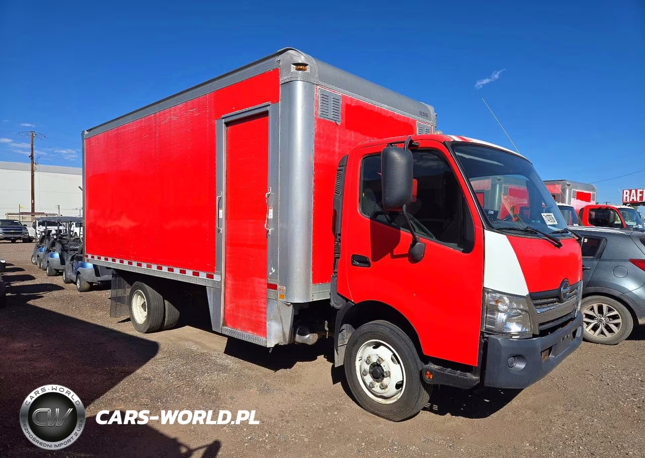 2018 Hino 195 Box Truck VIN:JHHSDM2H6JK006203 - 4
