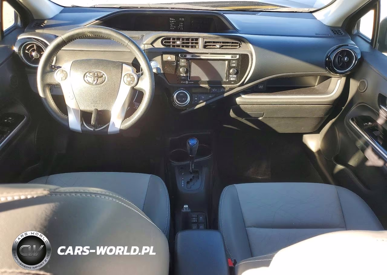 2015 Toyota Prius C Four VIN:JTDKDTB35F1100281 - 8