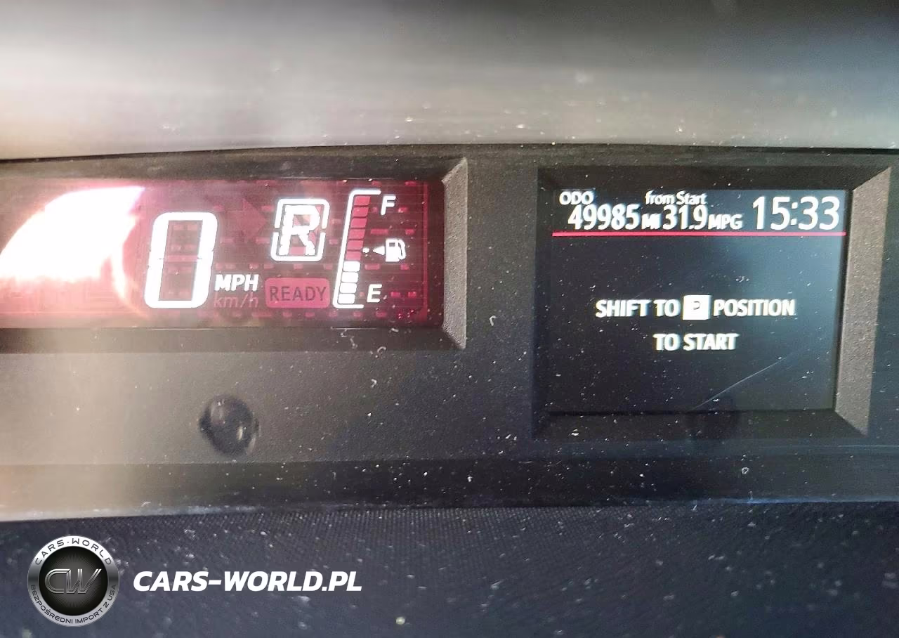 2015 Toyota Prius C Four VIN:JTDKDTB35F1100281 - 9