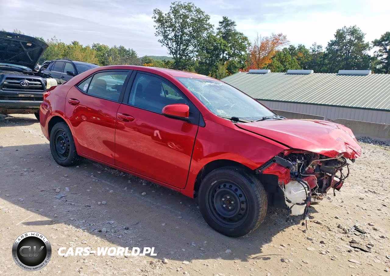 2017 Toyota Corolla Le VIN:2T1BURHE1HC931142 - 4