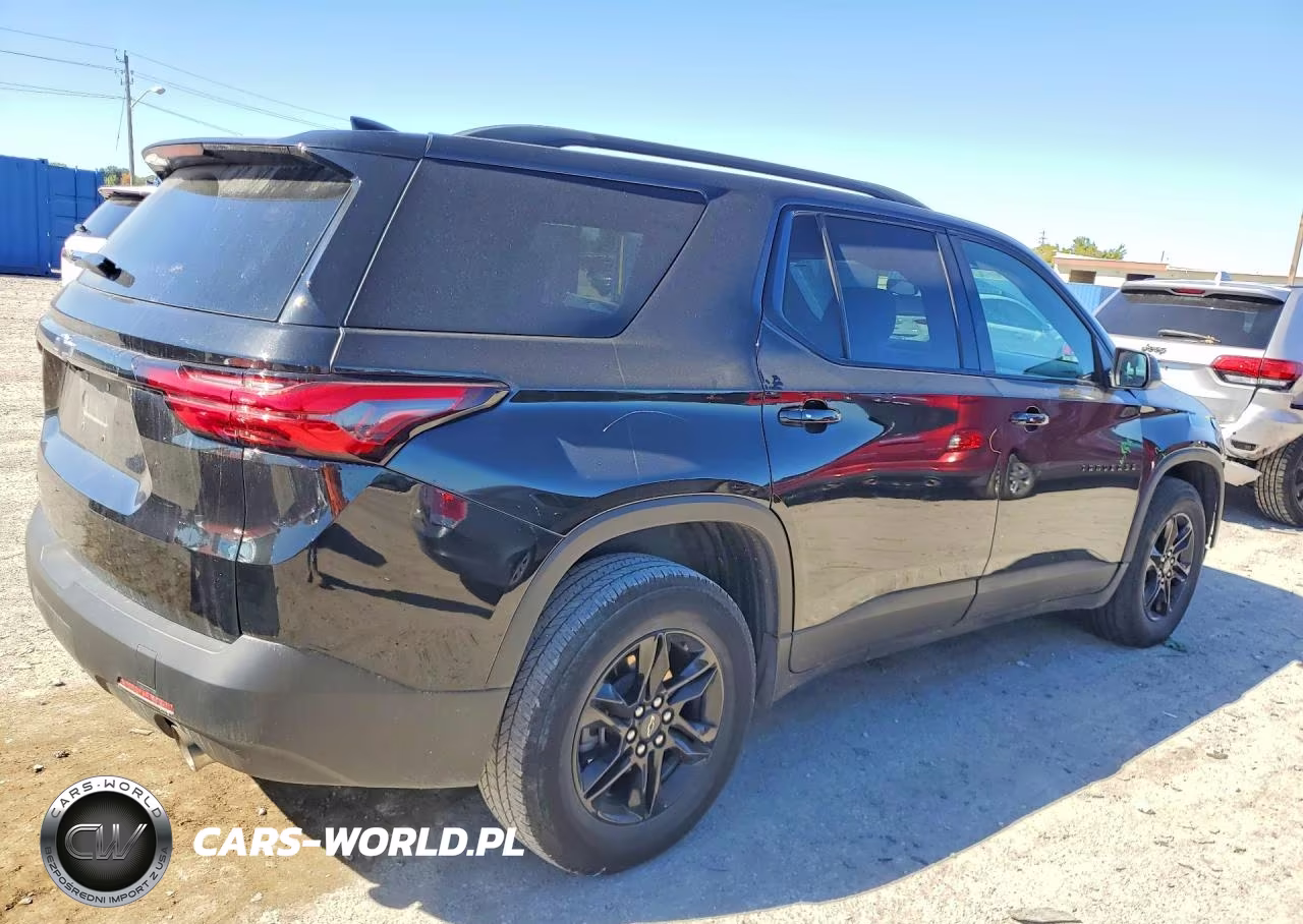 2022 Chevrolet Traverse Ls VIN:1GNERFKW1NJ111908 - 3