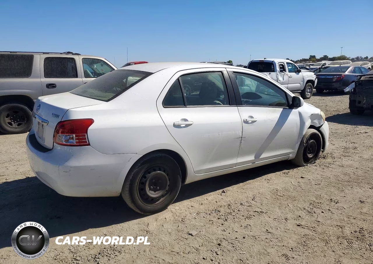 2007 Toyota Yaris Base VIN:JTDBT923971088823 - 3