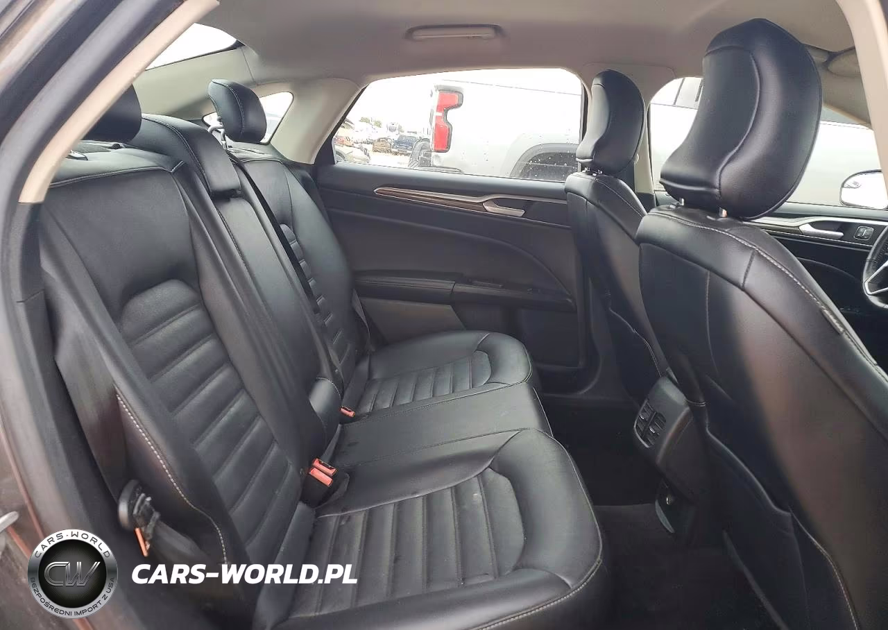 2017 Ford Fusion Se VIN:3FA6P0HD8HR129215 - 10