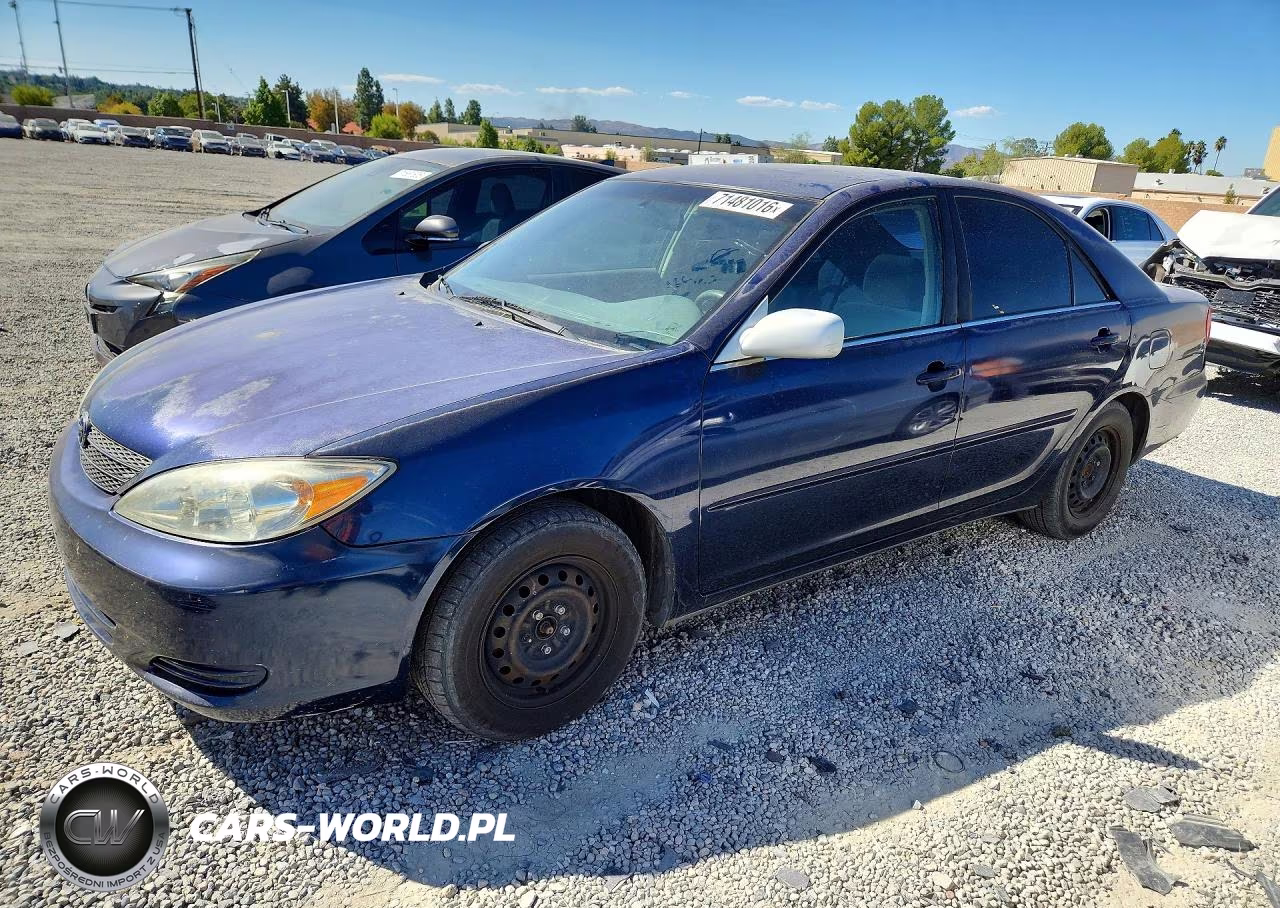 2004 Toyota Camry Le
