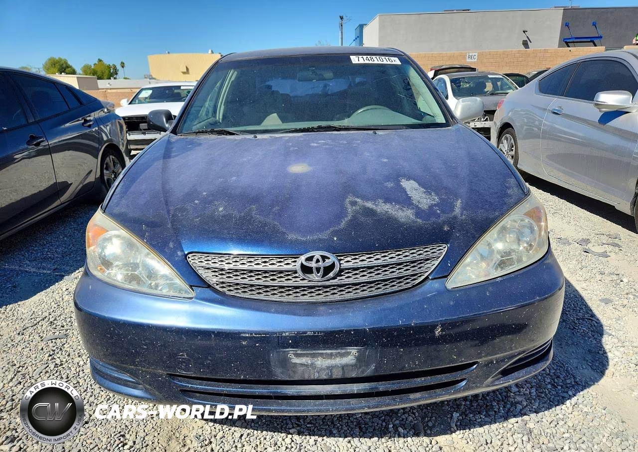 2004 Toyota Camry Le VIN:JTDBE32K340255273 - 5