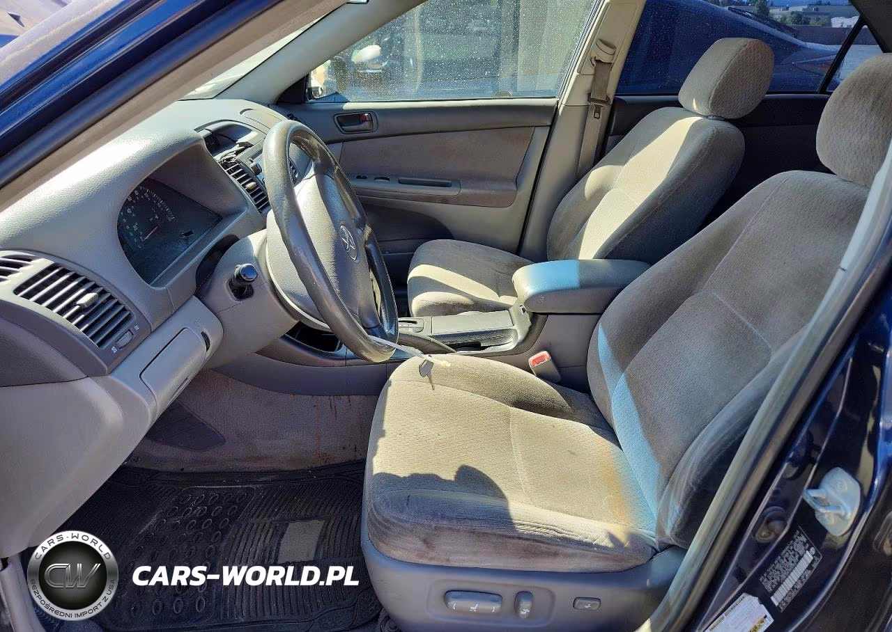 2004 Toyota Camry Le VIN:JTDBE32K340255273 - 7