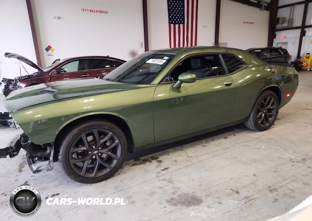 2021 Dodge Challenger Sxt
