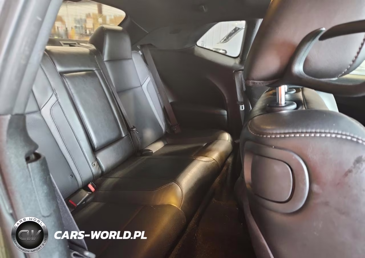 2021 Dodge Challenger Sxt VIN:2C3CDZAG5MH573399 - 10