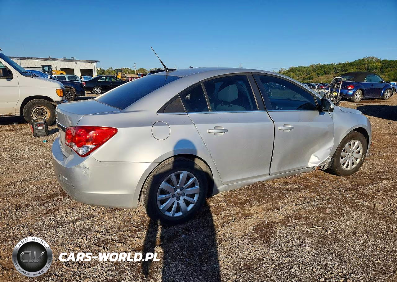 2011 Chevrolet Cruze Lt VIN:1G1PF5S93B7107861 - 3