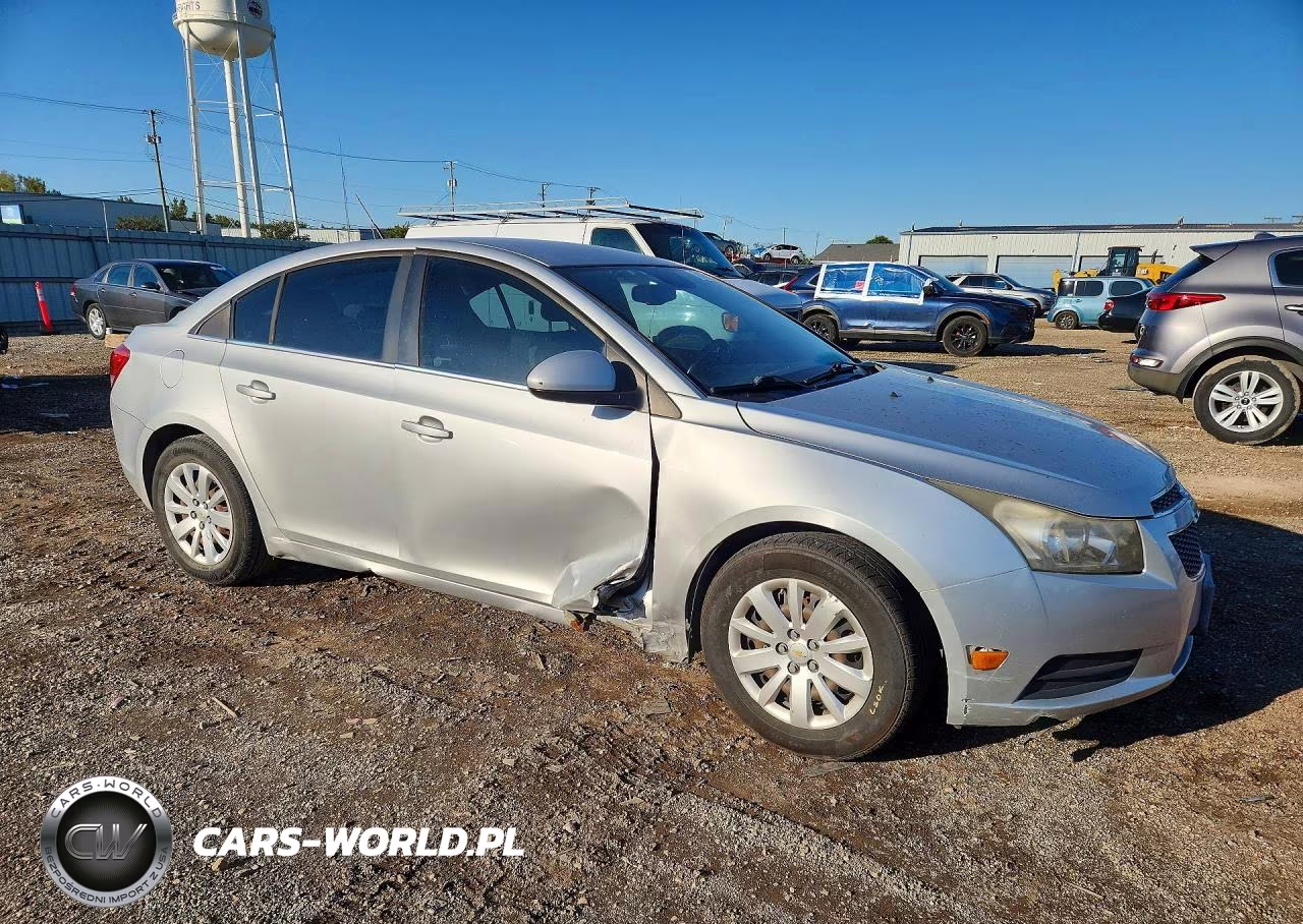 2011 Chevrolet Cruze Lt VIN:1G1PF5S93B7107861 - 4