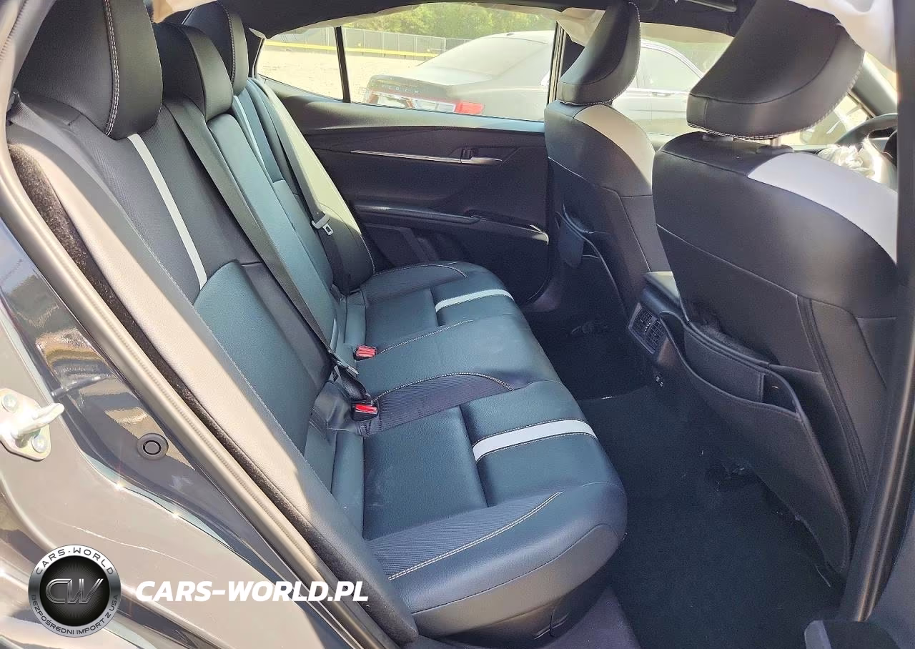 2026 Toyota Camry Se VIN:4T1DAACK2TU212425 - 10