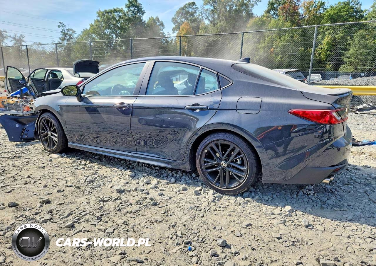 2026 Toyota Camry Se VIN:4T1DAACK2TU212425 - 2