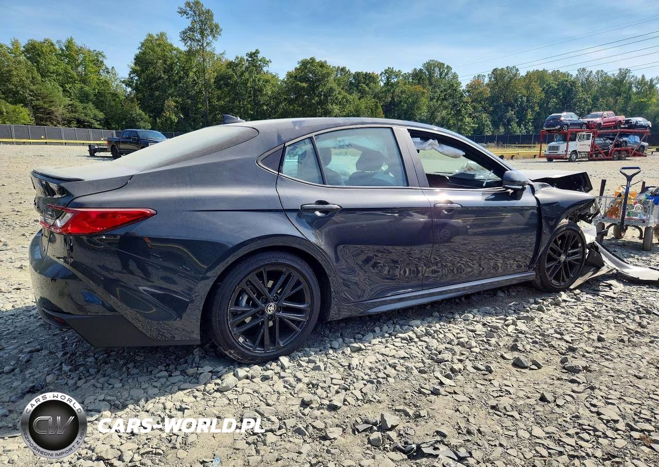 2026 Toyota Camry Se VIN:4T1DAACK2TU212425 - 3