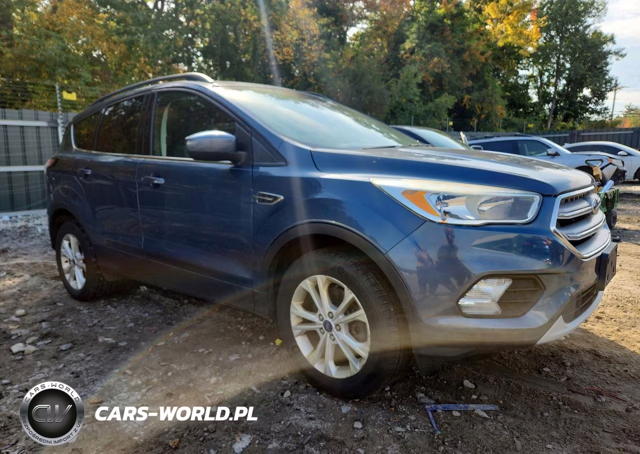 2018 Ford Escape Se VIN:1FMCU9GD6JUA14666 - 4