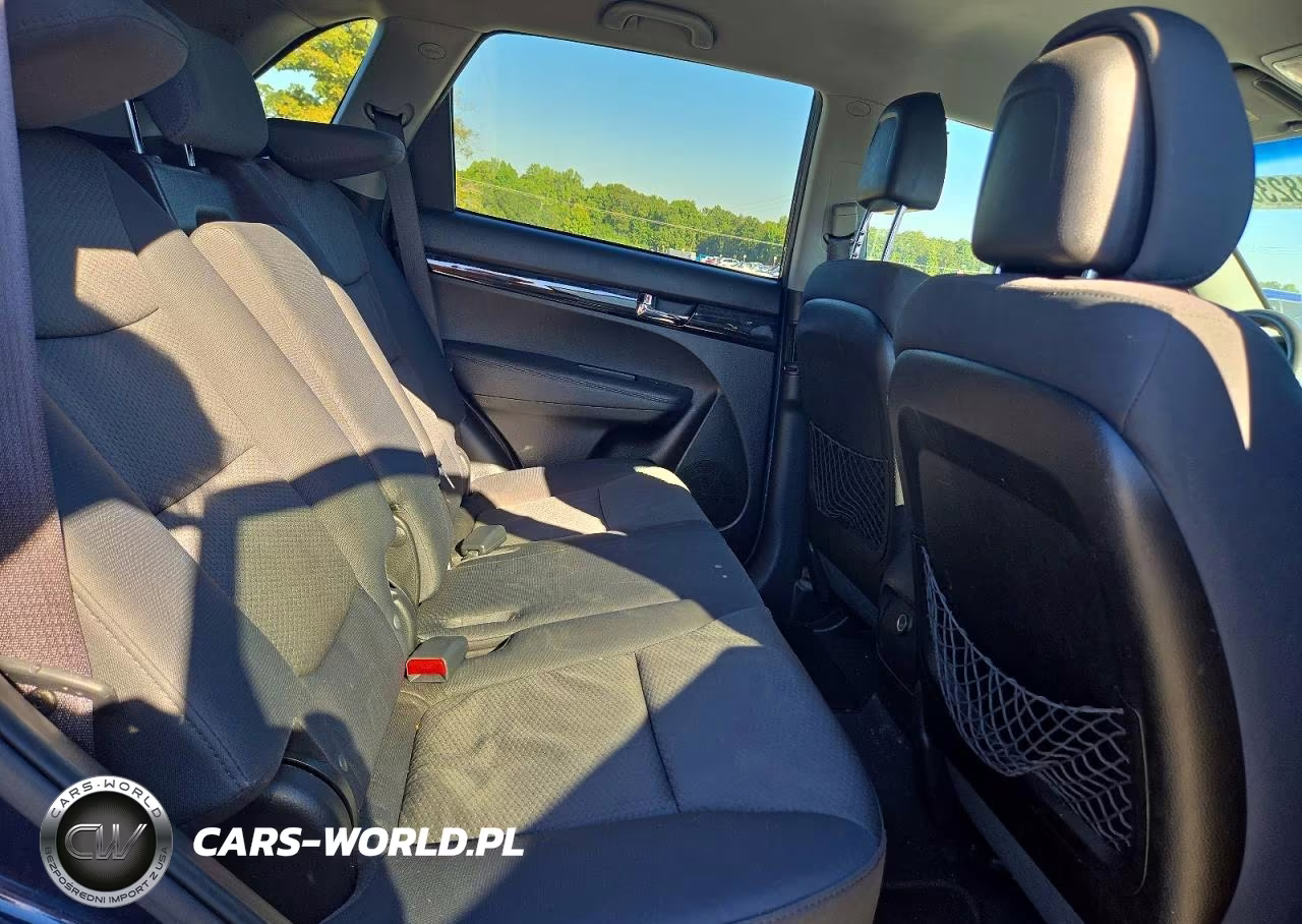 2012 Kia Sorento Lx VIN:5XYKT4A1XCG240539 - 11